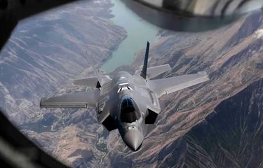 Spesifikasi dan Fitur Jet Tempur F-35 Siluman Milik AS yang ...