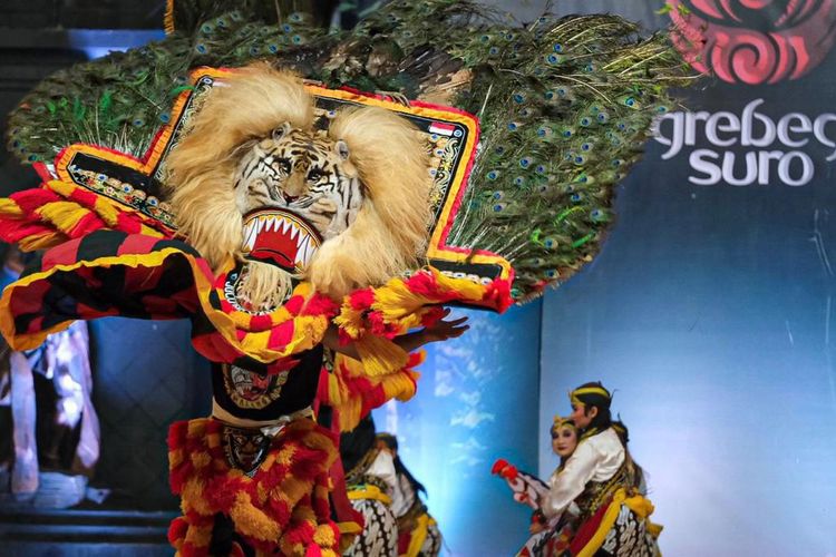 Festival Nasional Reog Ponorogo 2023, Aloon-Aloon Ponorogo, Jawa Timur, (15/7/2023). Reog Ponorogo telah diajukan sebagai Warisan Budaya Takbenda UNESCO. 