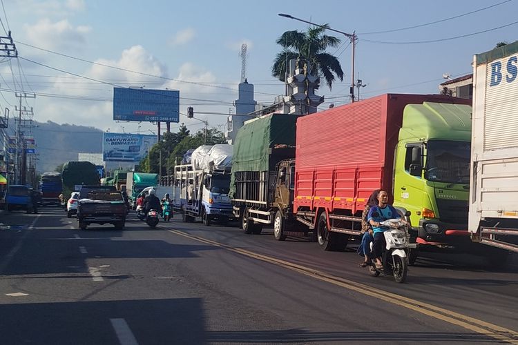 Air Laut Surut Hambat Penyeberangan Ketapang-Gilimanuk, 600 Kendaraan Tak Terangkut