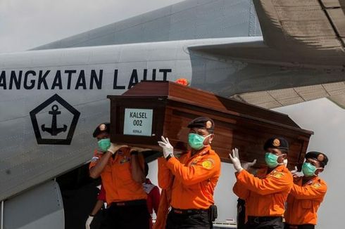 Jenazah Korban AirAsia QZ8501 Asal Alor Tiba di Kupang 