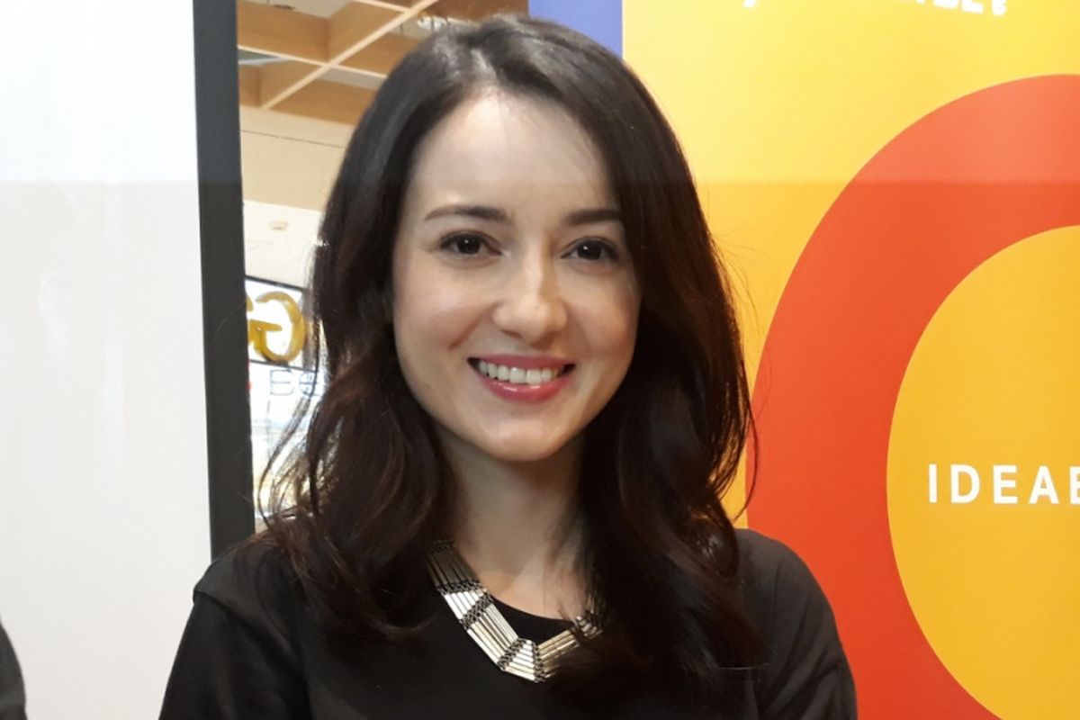 Julie Estelle saat menghadiri konferensi pers IdeaFest 2018 di GoWork, Pacific Place, Jakarta Selatan, Selasa (23/10/2018). 