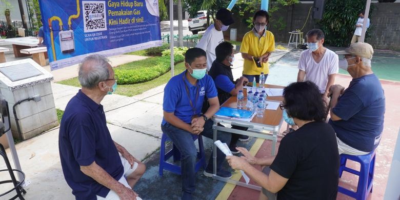 PT PGAS Solution memperkenalkan food truck di Perumahan Puri Indah, Blok E dan F, Rukun Warga (RW) 05, Puri Kembangan, Jakarta Barat (Jakbar). 