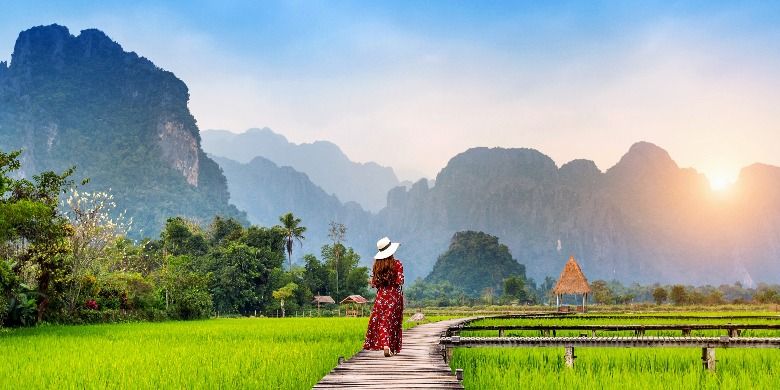 Panorama menyejukkan nan damai dari Vieng Tara Villa, Van Vieng, Laos (Dok. Scoot)