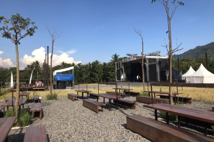 Panggung Balkonjazz Festival 2022 di Venue Gasblock Balkondes PGN Karangrejo, Borobudur, Magelang, Jawa Tengah pada Sabtu (14/5/2022) siang.
