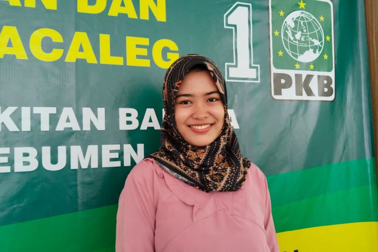 Keyko Hessi Miss'idah (22) calon anggota legislatif (caleg) dari Partai PKB. Keyko sapaan akrabnya hampir dipastikan melenggang usai memperoleh 6.621 suara di (daerah pemilihan) dapil Kebumen 1 yang meliputi Kecamatan Kebumen dan Kecamatan Buluspesantren.