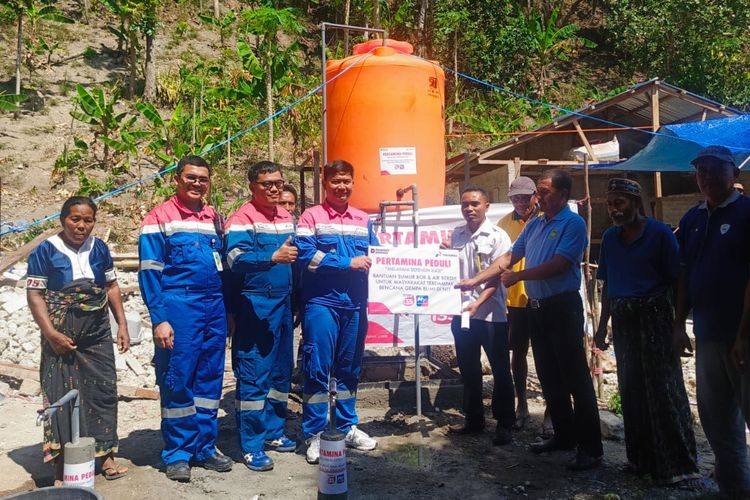 Pertamina Penuhi Kebutuhan Air Bersih Warga Terdampak Gempa NTT