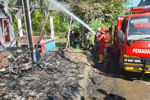 Tiba-tiba Muncul Percikan Api Saat Tambal Ban, Bengkel di Cilacap Ludes Terbakar