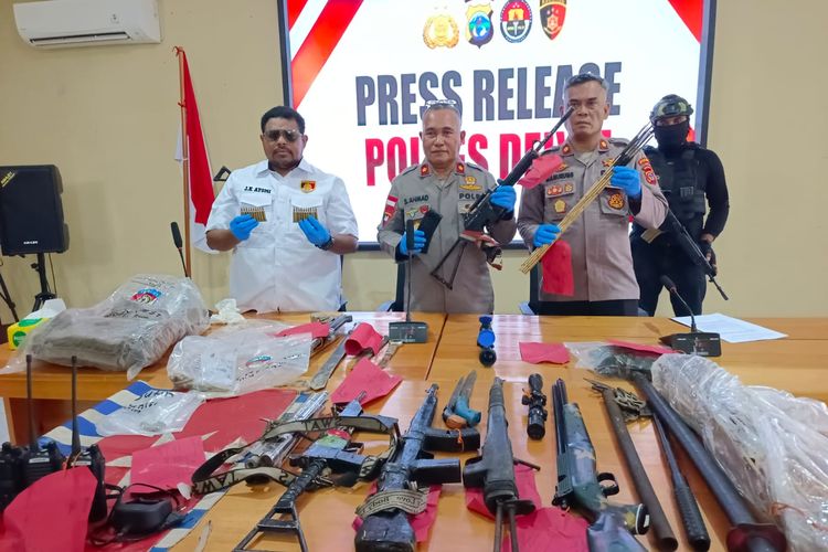 Polisi Gerebek Rumah DPO di Deiyai, Temukan Senpi Rakitan dan 20 Amunisi