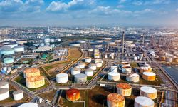 Harga Minyak Naik, APBN Tertekan, Saatnya Indonesia Percepat Energi Bersih  
