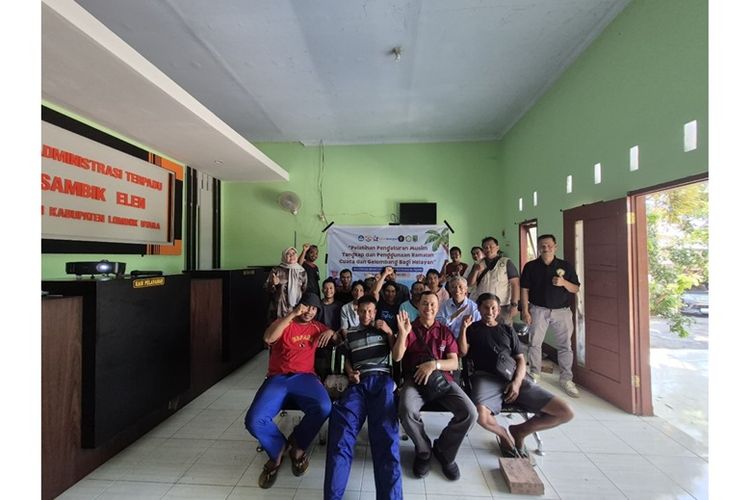 Tim Universitas Islam Al-Azhar (Unizar) pada program Kosabangsa. 