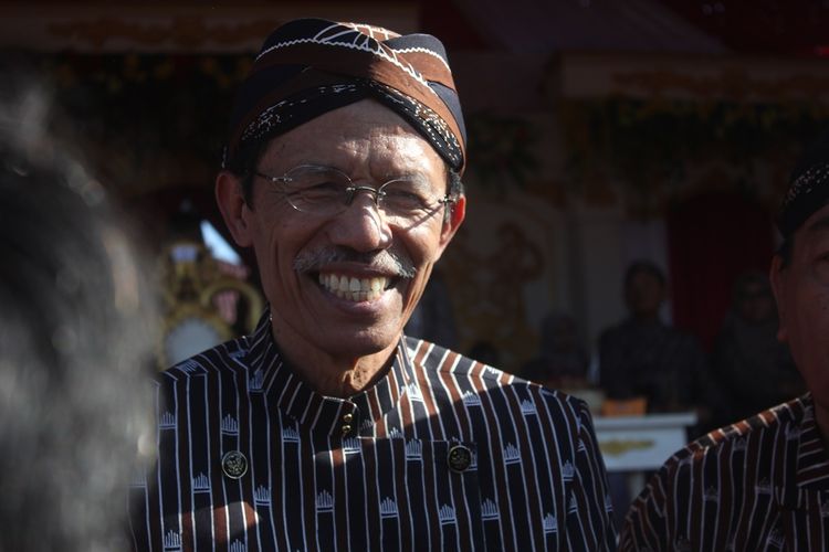  Bupati Magetan Suprawoto mengaku 4 oknum ASN yang terlibat praktek pencaloan penerimaan CPNS telah diberi sanksi dari penurunan jabatan hingga pengauan pensiun dini.
