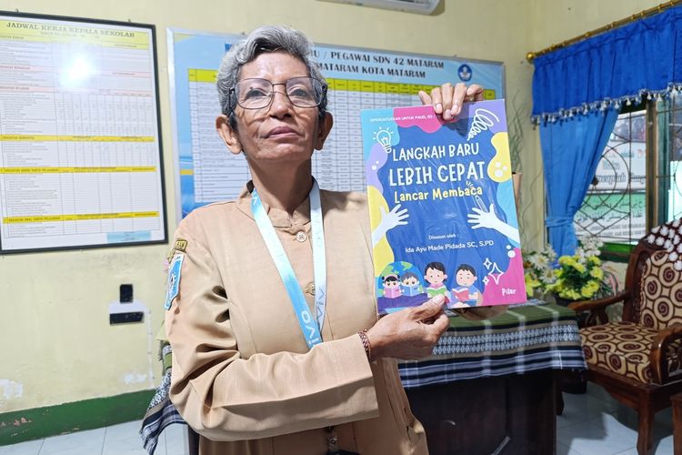 Berawal dari Kliping, Bu Guru Ida Terbitkan Buku Baca Mudah untuk Anak