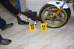Fakta Baru Dugaan Teror Anak Aktivis di Pati: Ternyata Ukuran Gotri Lebih Besar dari Lubang Kaca