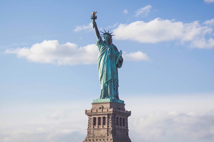 Di Mana Letak Patung Liberty? Ini Lokasi dan Maknanya