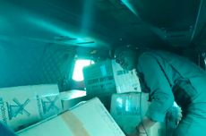 Cerita Petugas PPSU Kerja hingga Dini Hari, Bersihkan Sampah Sisa Misa Malam Natal