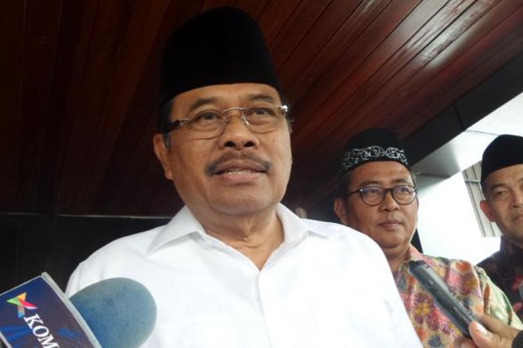 Jaksa Agung Muhammad Prasetyo di kompleks Kejaksaan Agung, Jakarta, Jumat (3/2/2017).
