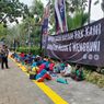 Demo Lagi di Balai Kota, Korban Gusuran JIS Minta Segera Huni Kampung Susun Bayam