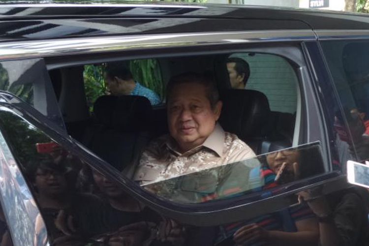 Ketua Umum Partai Demokrat Susilo Bambang Yudhoyono usai konsolidasi parpol pengusung Agus Harimurti Yudhoyono-Sylviana Murni di Wisma Proklamasi, Sabtu (4/2/2017).