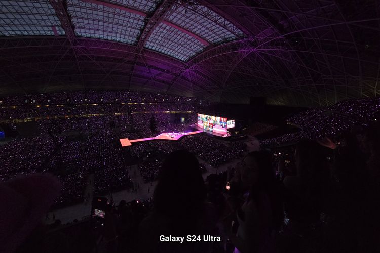 Hasil kamera ultrawide 12 MP Samsung Galaxy S24 Ultra di konser Taylor Swift - The Eras Tour Singapore.