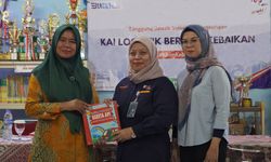 Tingkatkan Literasi, KAI Logistik Salurkan Lebih dari 1.000 Buku