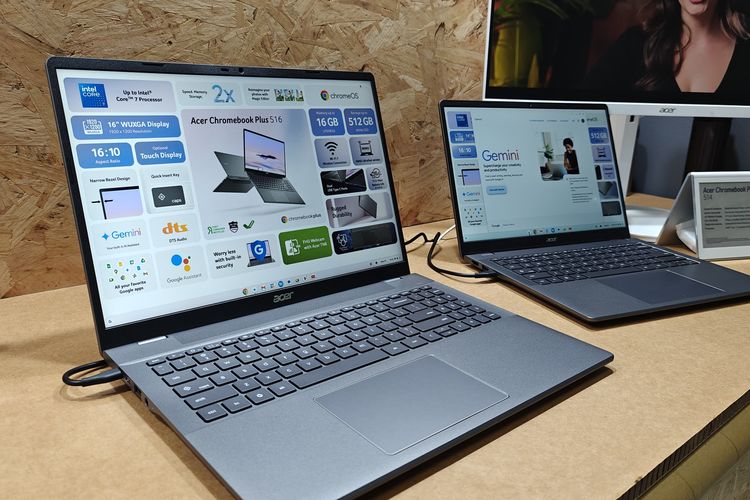 Laptop Acer Chromebook Plus 516 (kiri) dan Chromebook Plus 514 (kanan) dipamerkan di Computex 2025