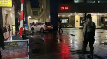 KPK OTT di Tulungagung, Pemeriksaan Berlangsung hingga Sabtu Dini Hari di Mapolres