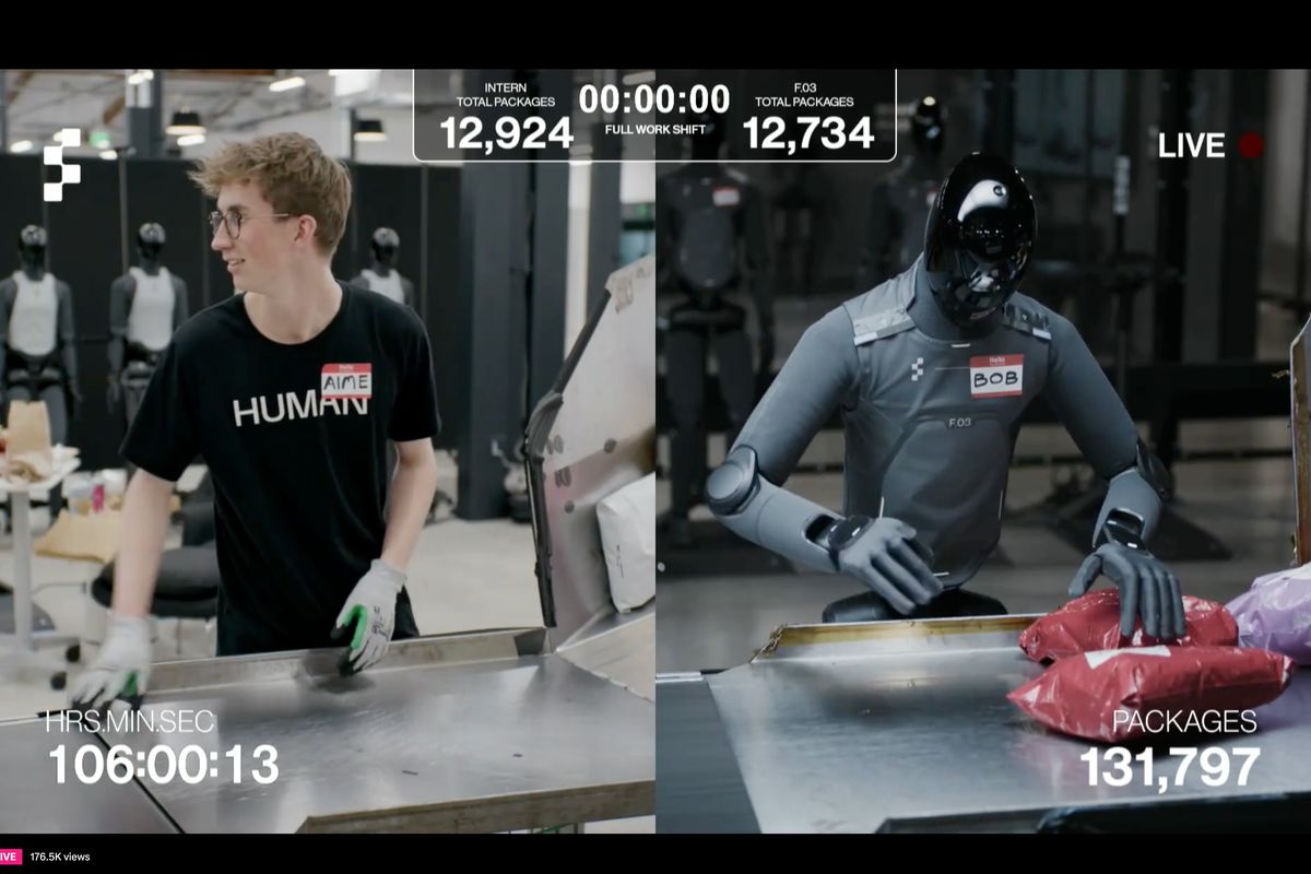 Intern Figure AI bernama Aime (kiri) berhasil unggul tipis dari robot humanoid F.03 (kanan) dalam kompetisi adu cepat menyortir paket yang disiarkan secara langsung.
