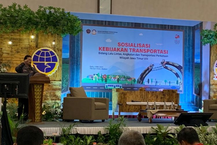 SOSIALISASI--Wali Kota Madiun, Maidi mengikuti sosialisasi kebijakan transportasi bidang lalu lintas, angkutan dan transportasi perkotaan wilayah Jawa Timur VIII, Rabu (3/5/2023).