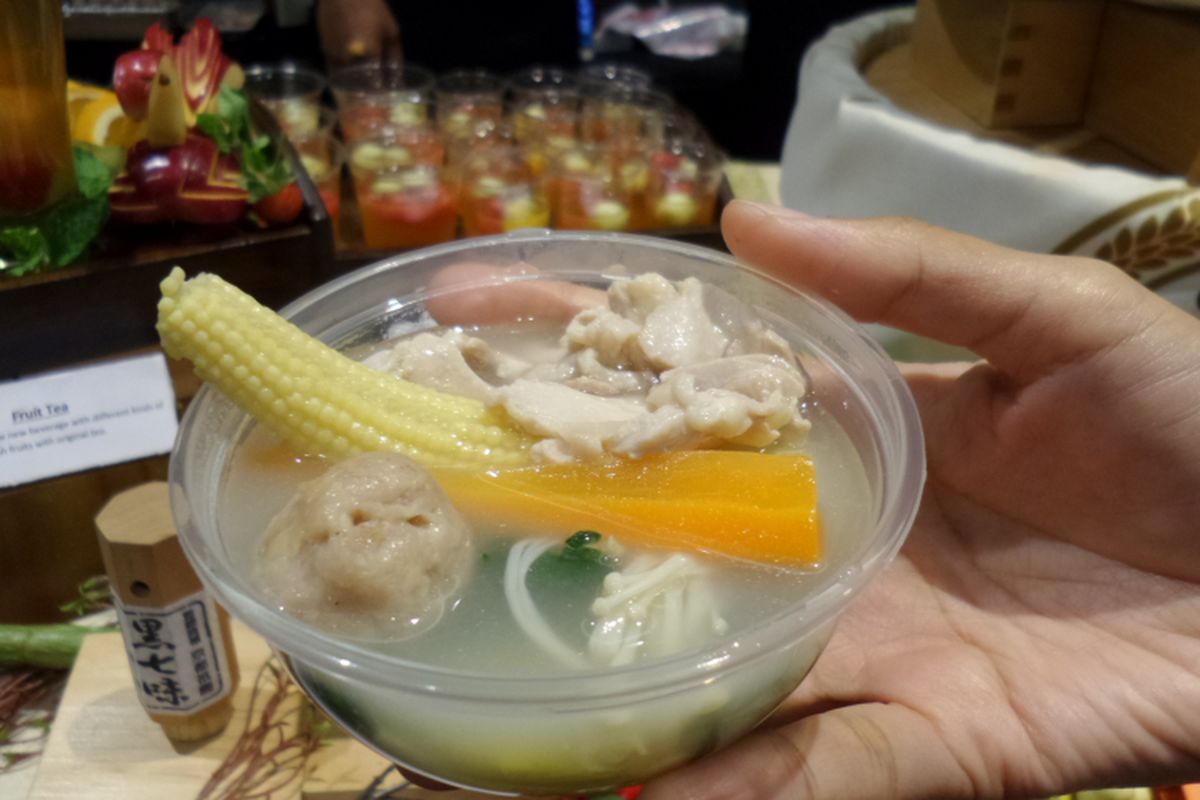Menu collagen chicken nabe menjadi andalan yang disajikan oleh Shabu-Shabu House pada gelaran Good Food Festival 2018 di Plaza Indonesia selama 3-5 Desember 2018.