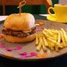 Kafe di Apartemen Hits Malang Sajikan Burger dengan Edible Flowers