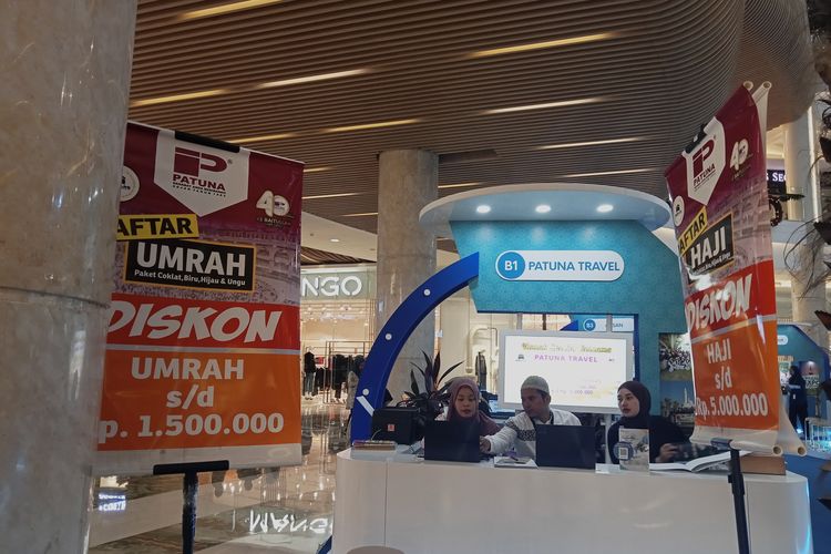 Garuda Indonesia Umrah Travel Fair 2023 di Main Atrium, Mall Kota Kasablanka, Jumat (8/12/2023). 