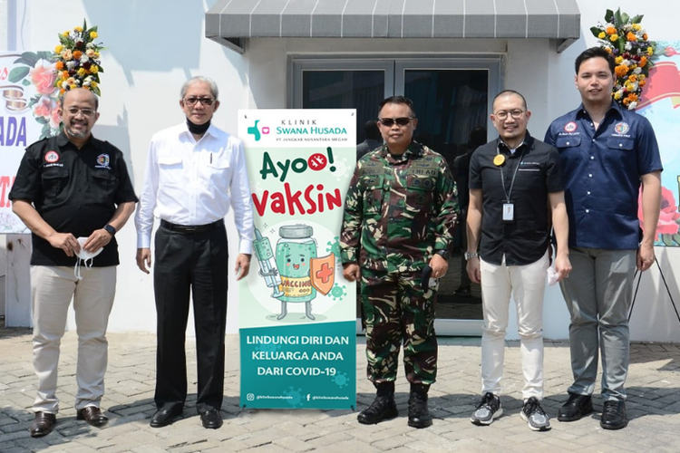 Dari kiri, tampak dr Adib Khumaidi, Prof Kazan Gunawan, Brigjen TNI Agus Setiawan, Prof Hananiel Prakasa Widjaya, dr Wirawan Jusuf, MPH. 