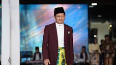 Sarung dan Peci, dari Identitas Pesantren hingga Simbol Kebangsaan