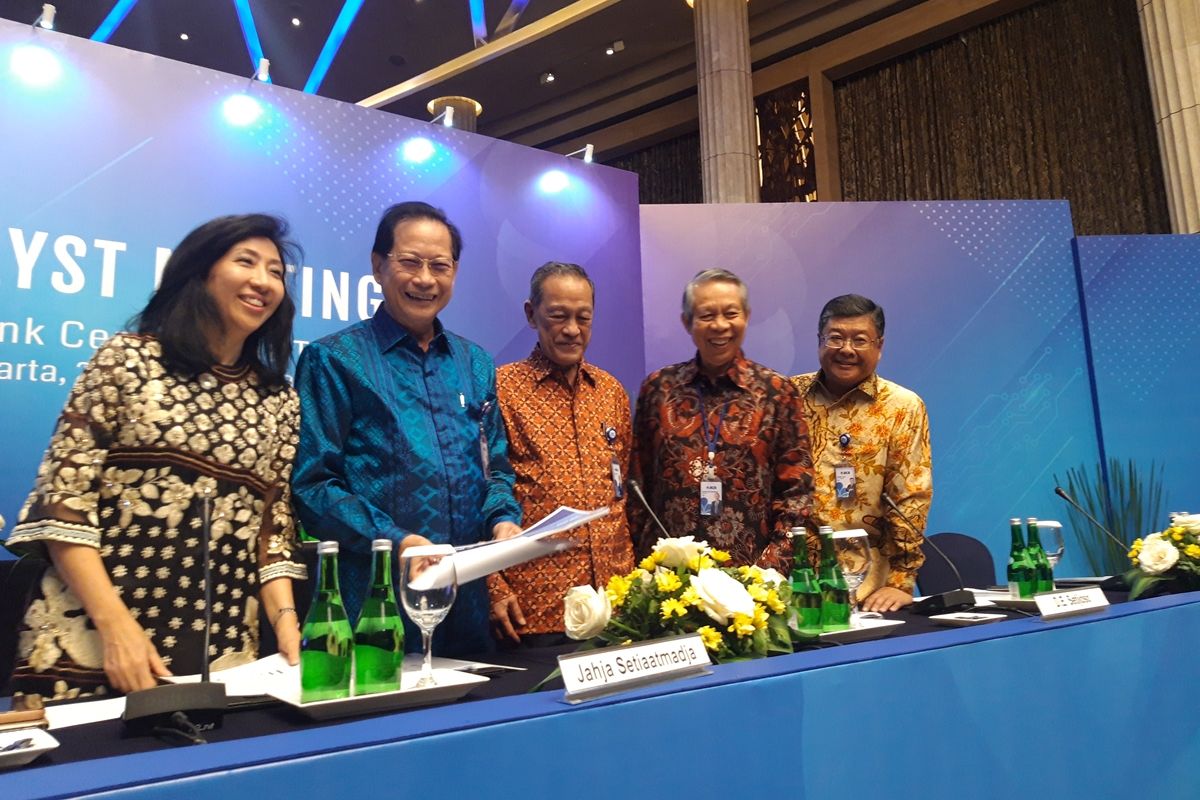 Jajaran Direksi PT Bank Central Asia (KOMPAS100: BBCA) ketika memberi paparan kinerja kuartal III-2019 di Jakarta, Senin (28/10/2019).