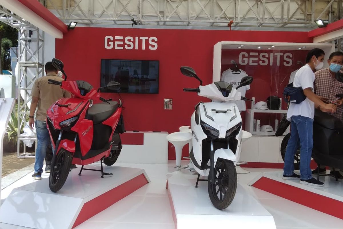 Gesits ikut memeriahkan pameran Indonesia Electric Motor Show (IEMS) 2021