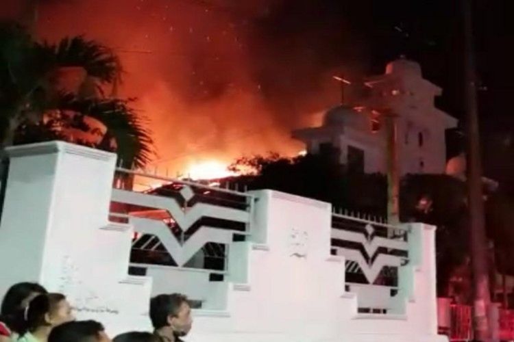 Gereja GMIM Solagratia di Jalan AA Maramis, Kelurahan Kairagi Dua, Lingkungan I, Kecamatan Mapanget, Kota Manado, Sulawesi Utara, ludes terbakar, Jumat (27/9/2019).