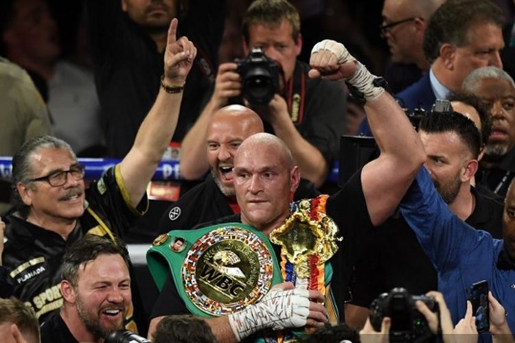 Tyson Fury meraup keuntungan seusai berhasil mengalahkan Deontay Wilder pada pertarungan rematch perebutan sabuk juara kelas berat versi WBC di MGM Grand Garden Arena, Paradise, Nevada, Minggu (23/2/2020) pagi WIB.