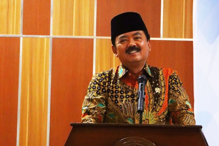 Menteri ATR/Kepala BPN Hadi Tjahjanto  dalam acara penandatanganan MoU dan Perjanjian Kerja Sama antara PP Muhammadiyah dengan Kementerian ATR/BPN di Gedung Pusat Dakwah Muhammadiyah, Jakarta, Kamis (11/08/2022).
