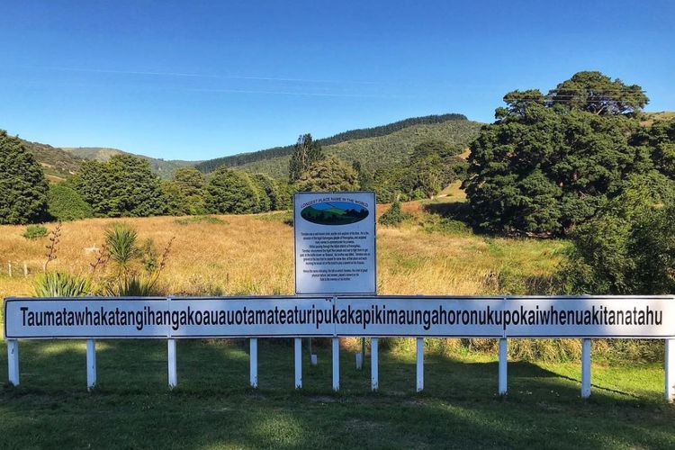 Papan nama tempat terpanjang di dunia ada di North Island, Selandia Baru.