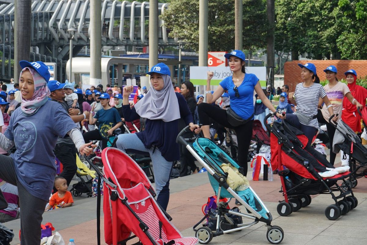 Mothercare Get Fit with Stroller di kawasan Senayan, Jakarta Pusat, belum lama ini.