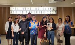 Gelar Pertemuan secara Hybrid, JCU Singapore Sambut Hangat Para Mahasiswa Baru beserta Keluarga 