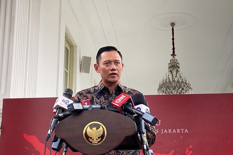 Menteri Agraria dan Tata Ruang/Kepala Badan Pertanahan Nasional Agus Harimurti Yudhoyono di Kompleks Istana Kepresidenan, Jakarta Pusat, Rabu (24/4/2024).