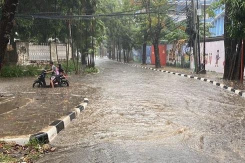 Hujan Deras Landa Jakarta, 4 Genangan Muncul di Jakpus