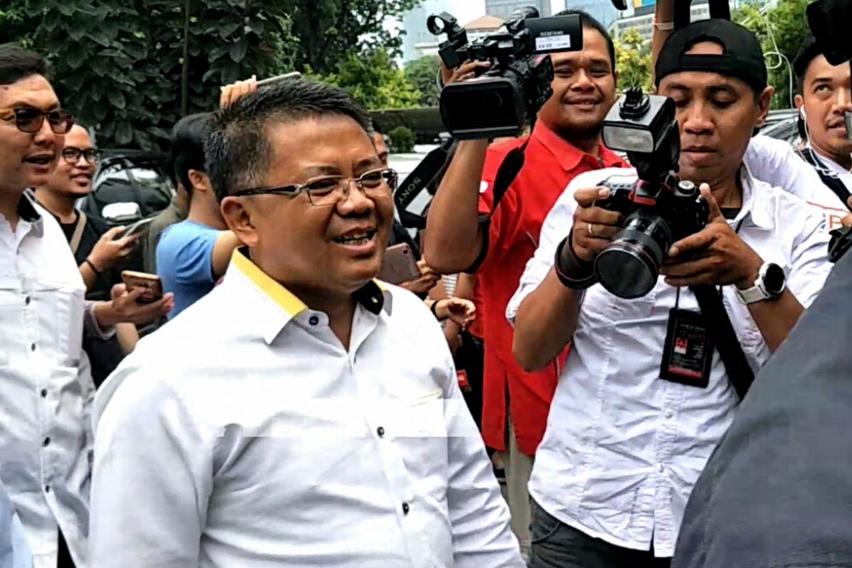 Presiden Partai Keadilan Sejahtera (PKS) Sohibul Iman memenuhi panggilan polisi sebagai saksi dalam kasus yang dilaporkan Wakil Ketua DPR RI Fahri Hamzah, Selasa (23/10/2018).