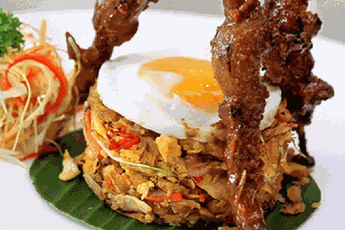 Pisang Nasi Goreng di Hotel Santika Premiere Jogja.