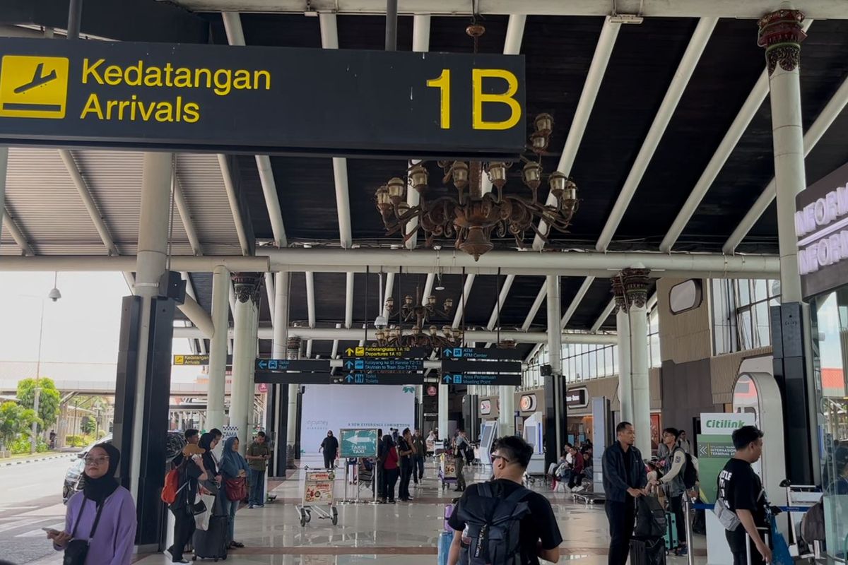 Bandara Soekarno-Hatta dan Ngurah Rai Ramai Banget Saat Lebaran, Wah! - Gambar Asli