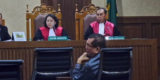 Mantan Ketua Komisi II DPR, Chairuman Harahap, di Pengadilan Tipikor Jakarta, Senin (11/9/2017).