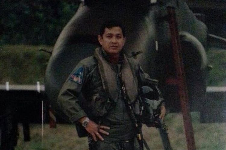 Kapten Pnb Henri Alfiandi ketika sebelum berangkat tugas ke Kupang, NTT, September 1999.