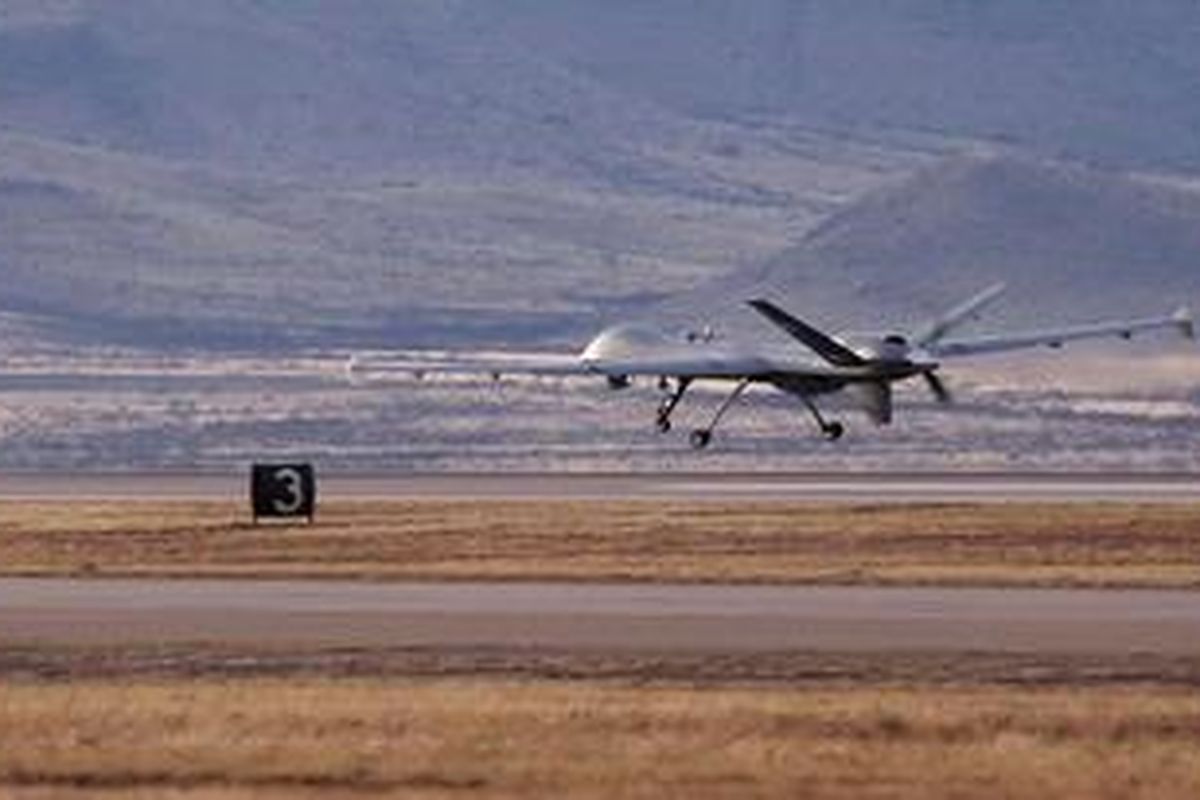 Pesawat tanpa awak Amerika, yang banyak beterbangan di udara Pakistan, yang berbatasan dengan wilayah Afghanistan.