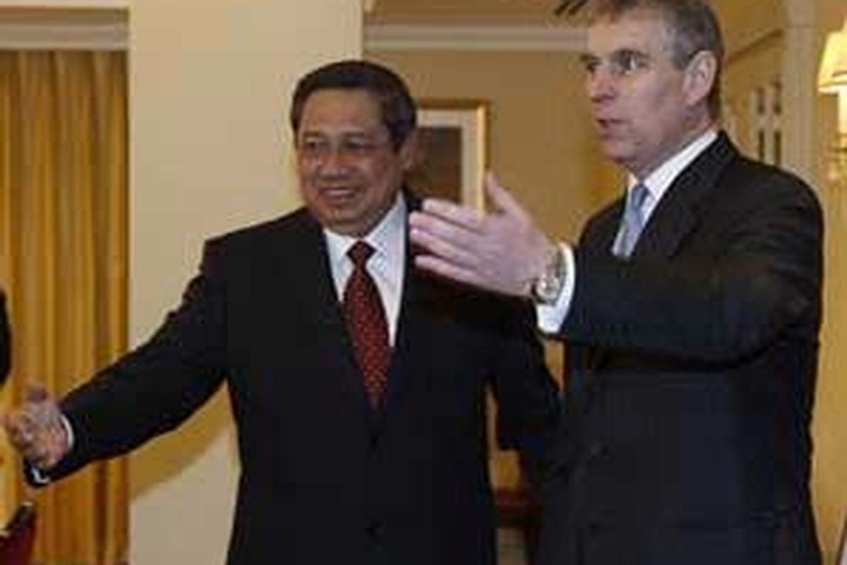 Presiden Susilo Bambang Yudhoyono menerima Pangeran Andrew di JW Marriott, London. Rabu (1/4) siang waktu setempat.